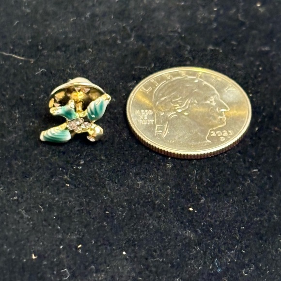 Vintage Bluebird of Happiness Tiny Tack Lapel Hat Pin - Picture 9 of 11